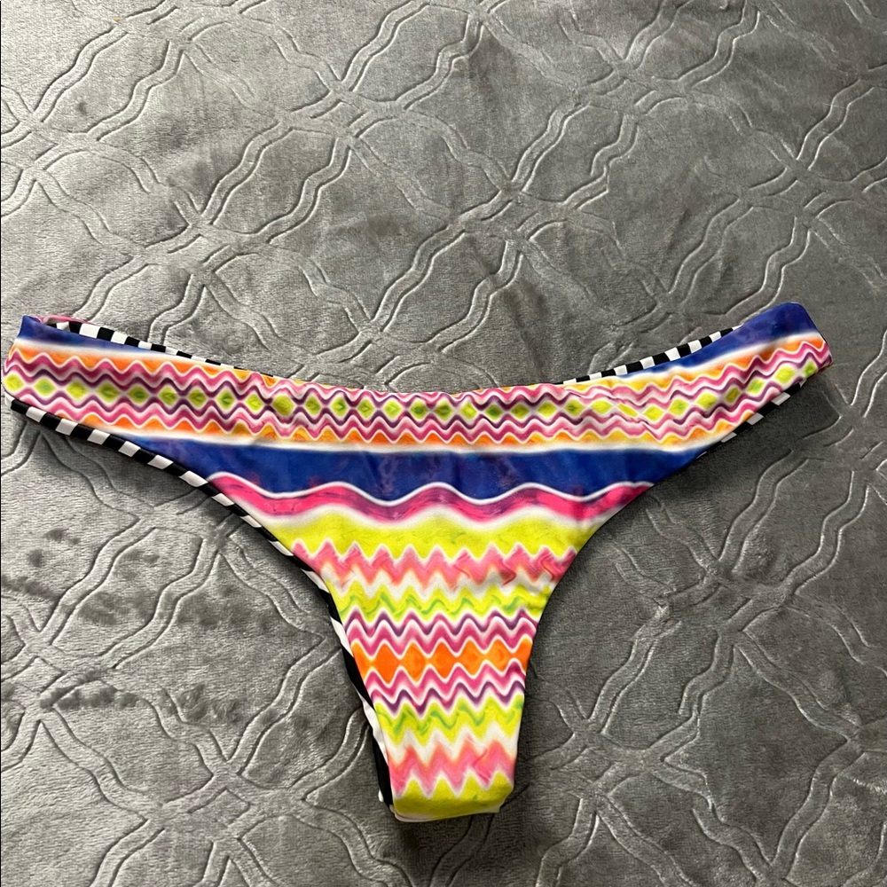Moana bikini sandy sea monkey bottoms old medium new size small